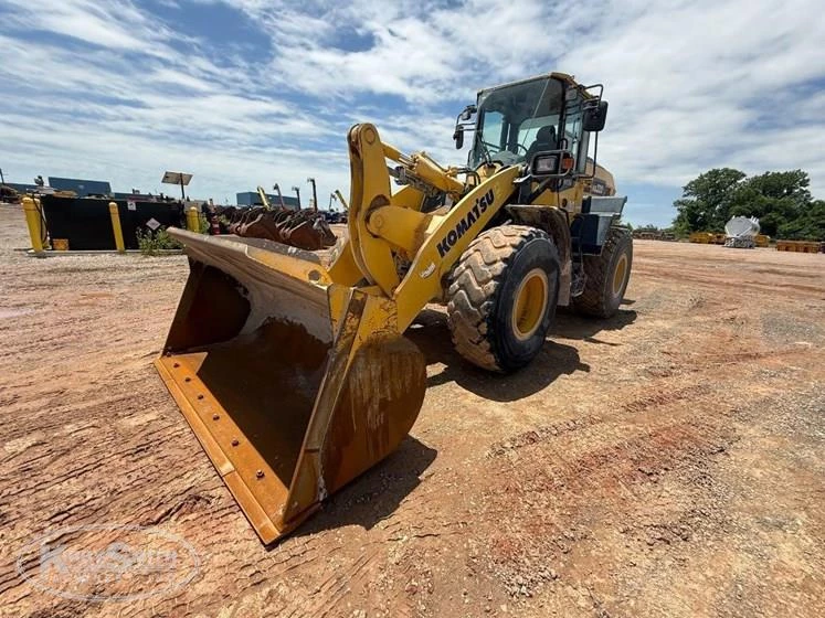 Used Komatsu Loader